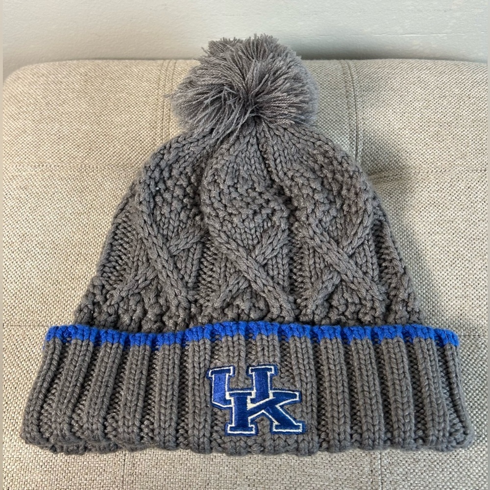 Vintage Nike University of Kentucky Beanie Toque Winter Hat Grey & Blue Knit